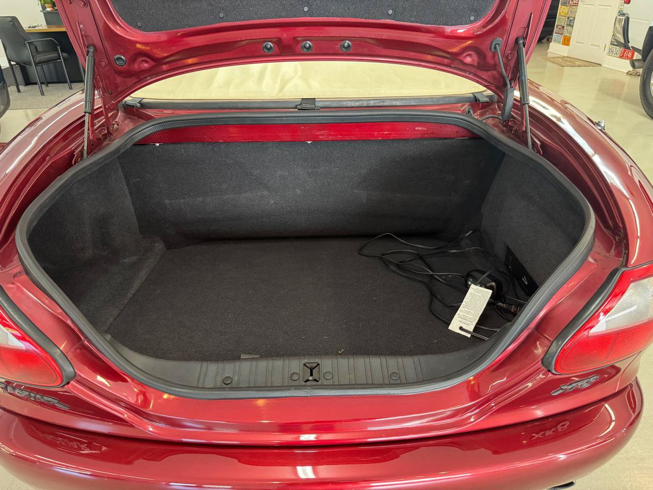 Used 1997 Jaguar XK8 Convertible RWD image 26