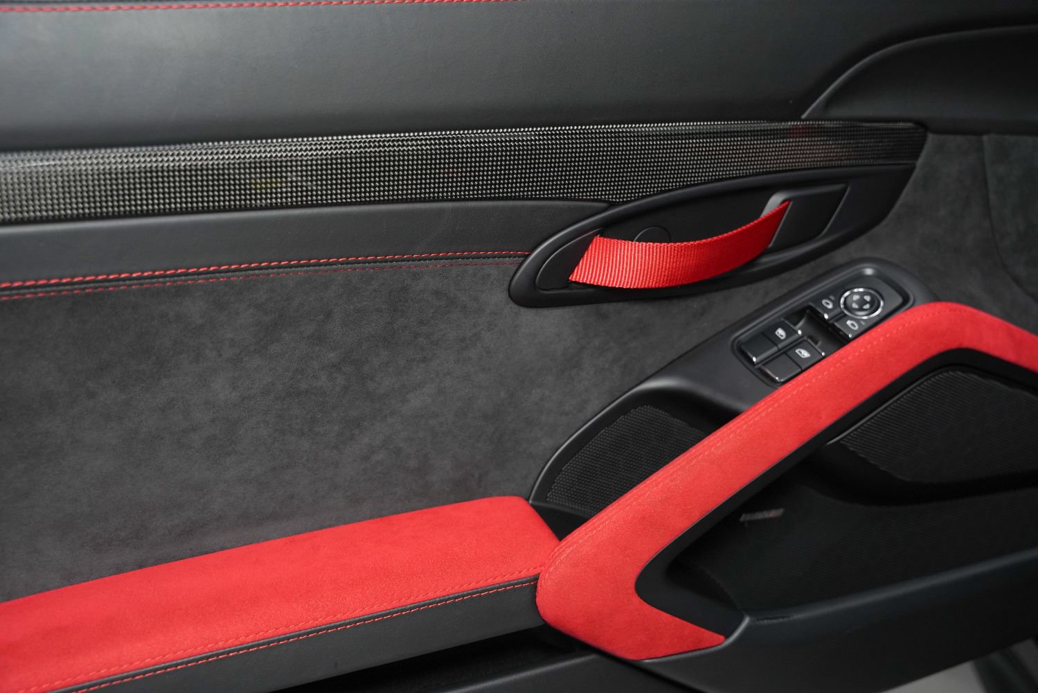 Used 2019 Porsche 911 GT2 RS RWD image 45