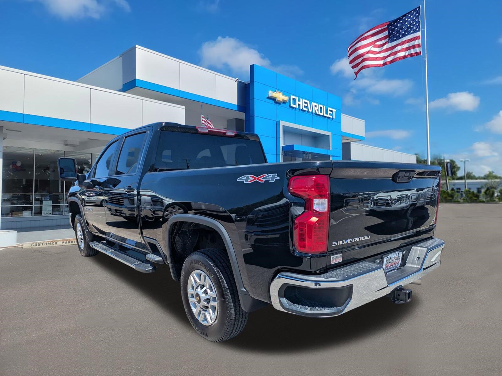Used 2025 Chevrolet Silverado 2500 LT w/ Convenience Package AWD/4WD image 6