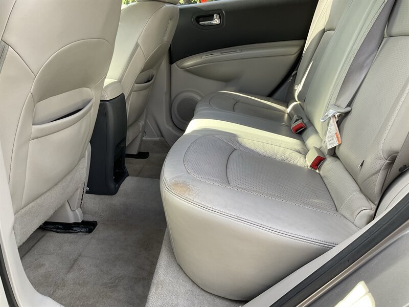 Used 2011 Nissan Rogue SV w/ SL Pkg AWD/4WD image 14