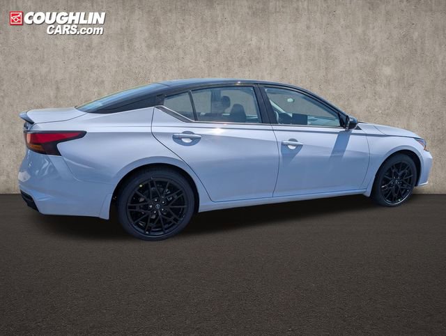 New 2026 Nissan Altima 2.5 SR w/ SR Midnight Edition Package FWD image 9