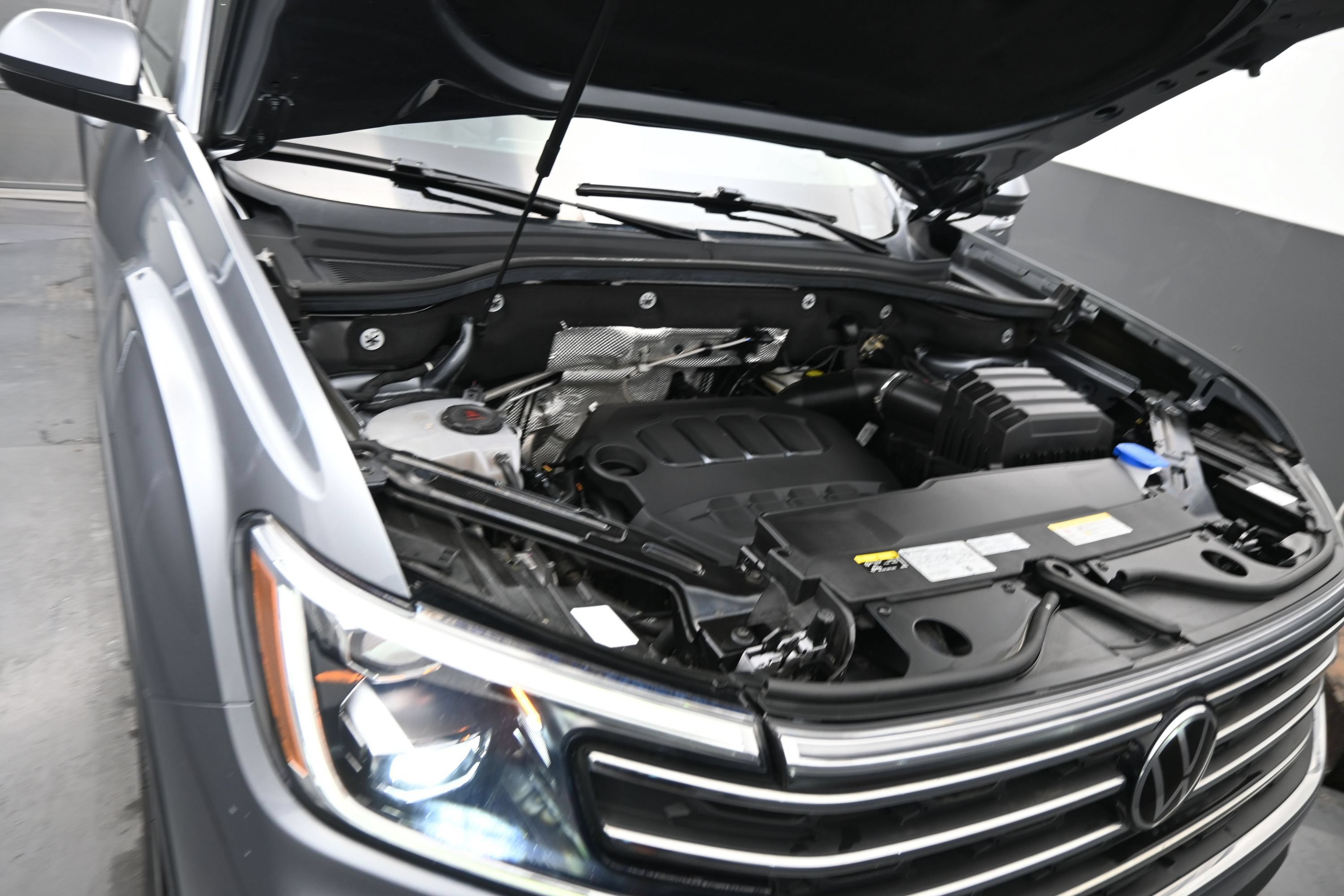 Used 2024 Volkswagen Atlas SE FWD image 37