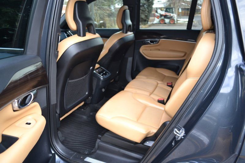 Used 2017 Volvo XC90 T6 Momentum w/ Vision Package AWD/4WD image 32