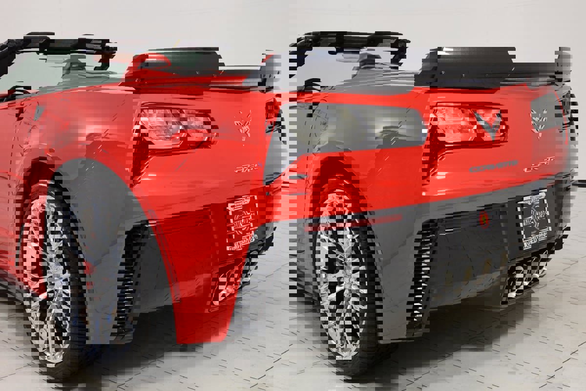 Used 2016 Chevrolet Corvette Z06 w/ 3LZ Preferred Equipment Group image 46