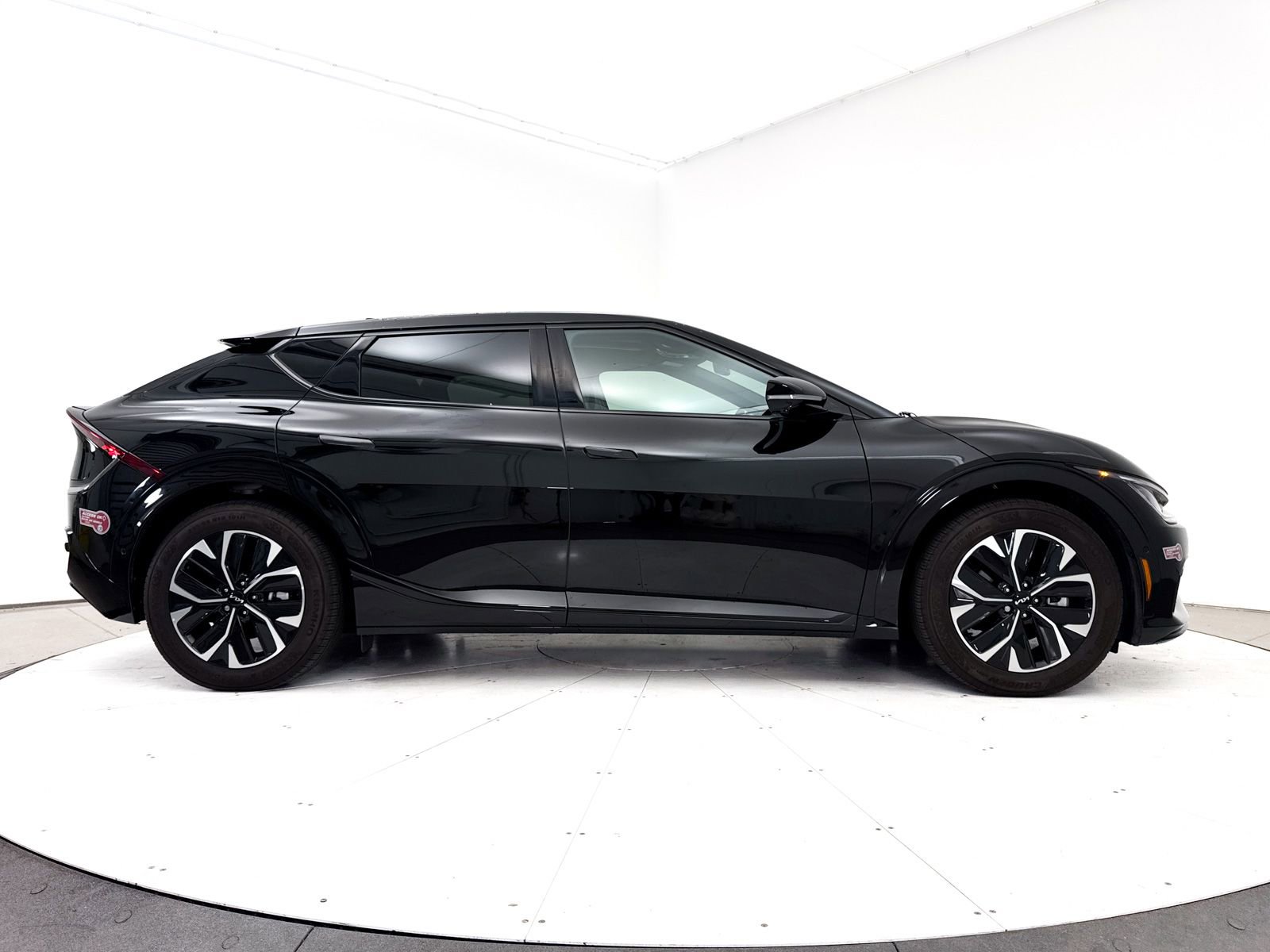 Used 2024 Kia EV6 GT-Line RWD image 42