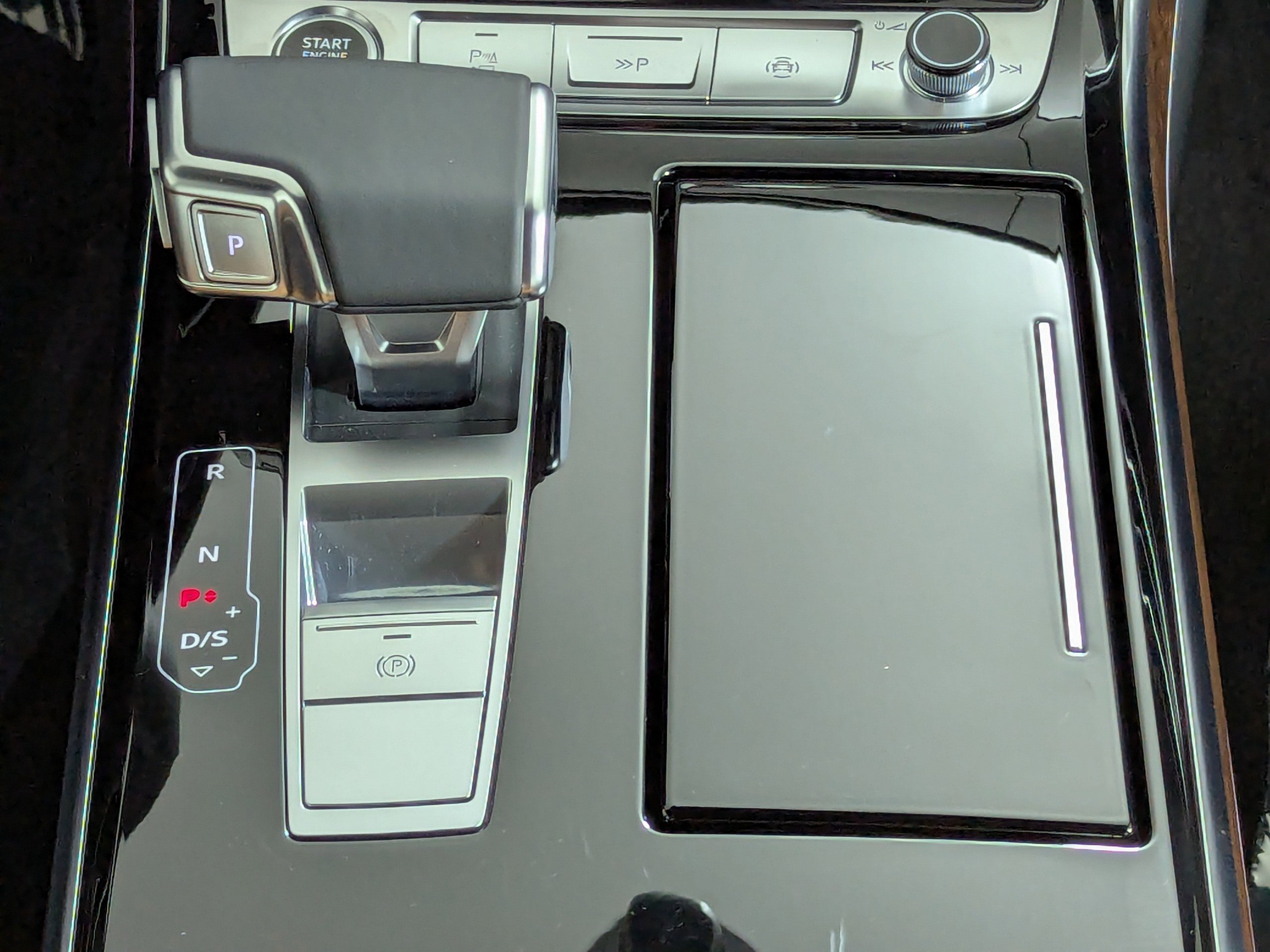 New 2025 Audi A8 L 3.0T image 16