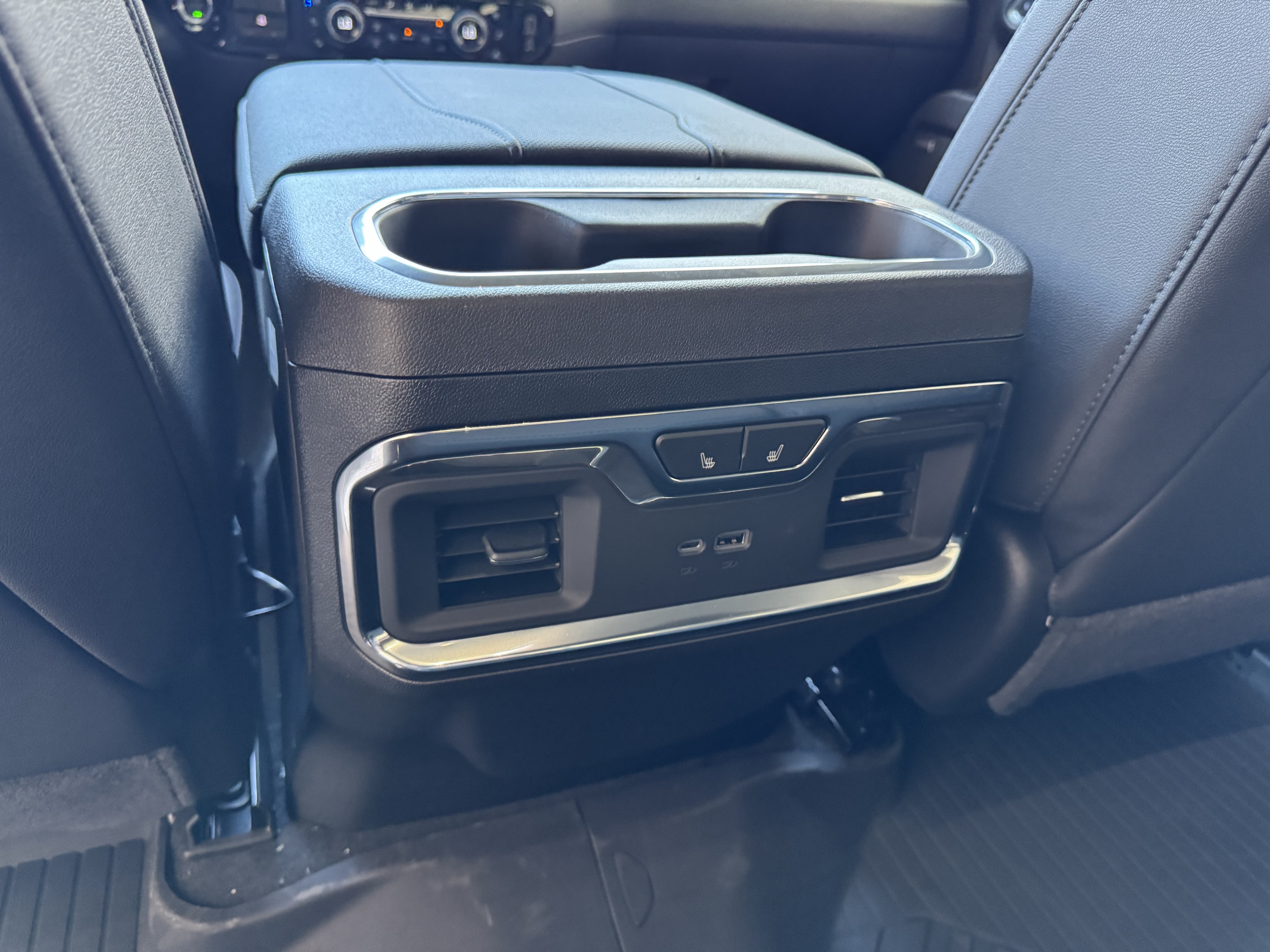 New 2026 Chevrolet Silverado 2500 LTZ w/ LTZ Plus Package AWD/4WD image 16