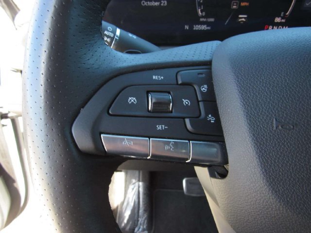 Used 2025 Cadillac XT4 Sport w/ Cold Weather Package FWD image 26