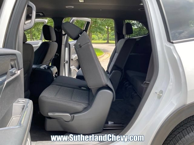 Used 2025 GMC Acadia Elevation FWD image 39