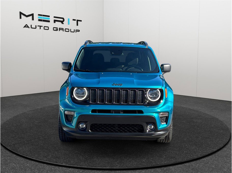 Used 2021 Jeep Renegade Latitude FWD image 3