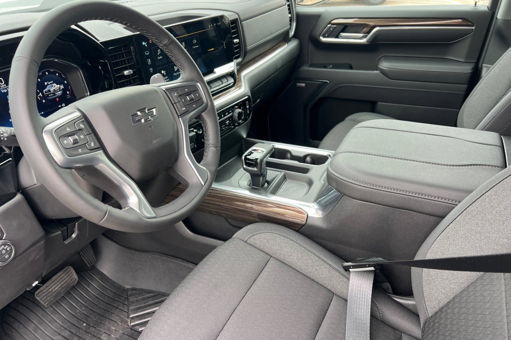 New 2026 Chevrolet Silverado 1500 LT Trail Boss w/ Convenience Package II image 7