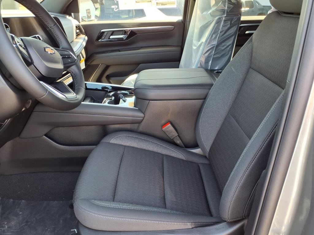 New 2025 Chevrolet Tahoe LS w/ LPO, Dark Essentials Package image 5
