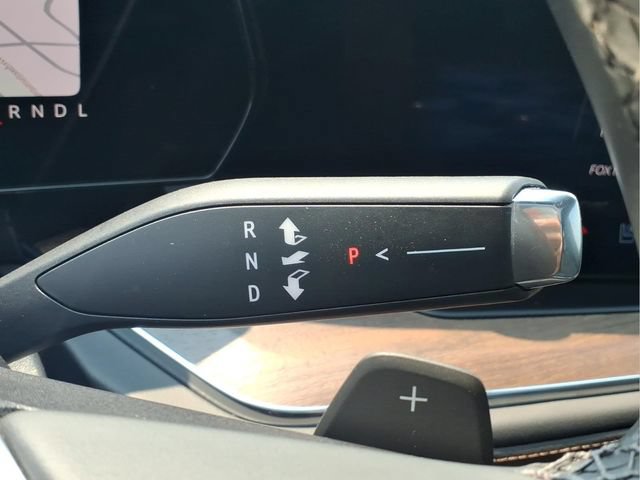 Used 2026 Chevrolet Suburban High Country AWD/4WD image 9