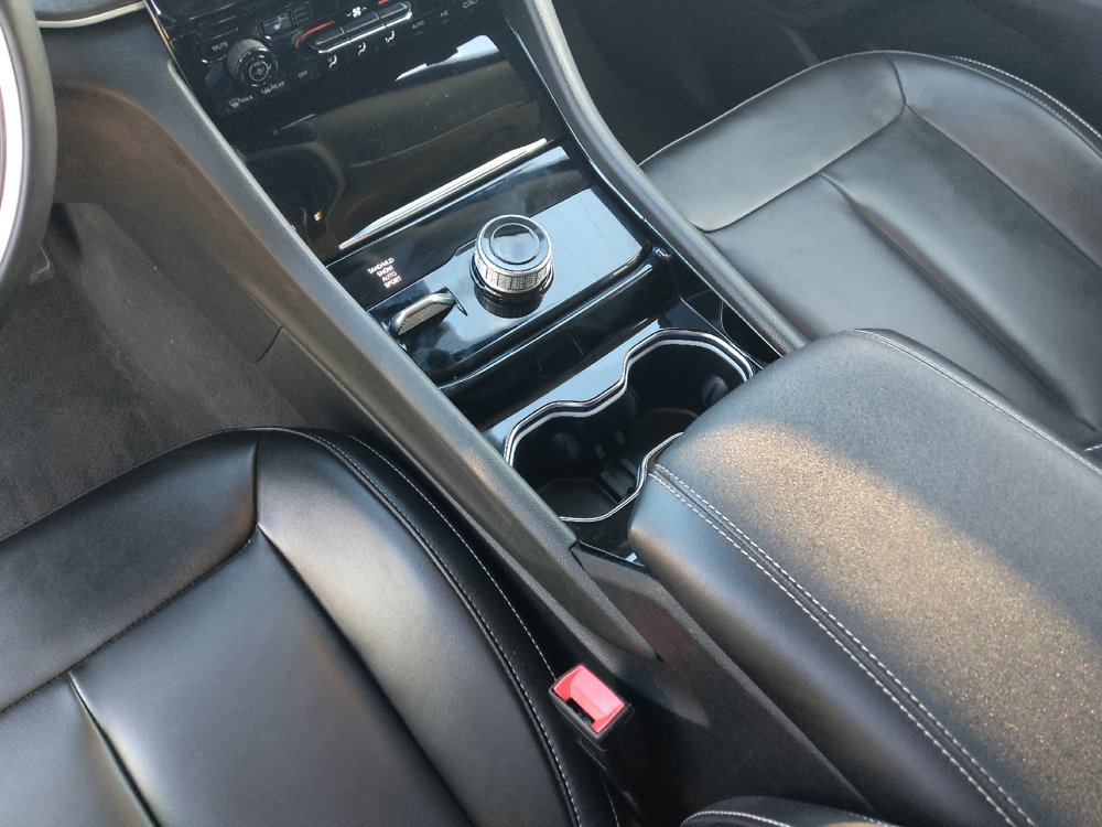 Used 2023 Jeep Grand Cherokee Limited w/ Black Appearance Package AWD/4WD image 26