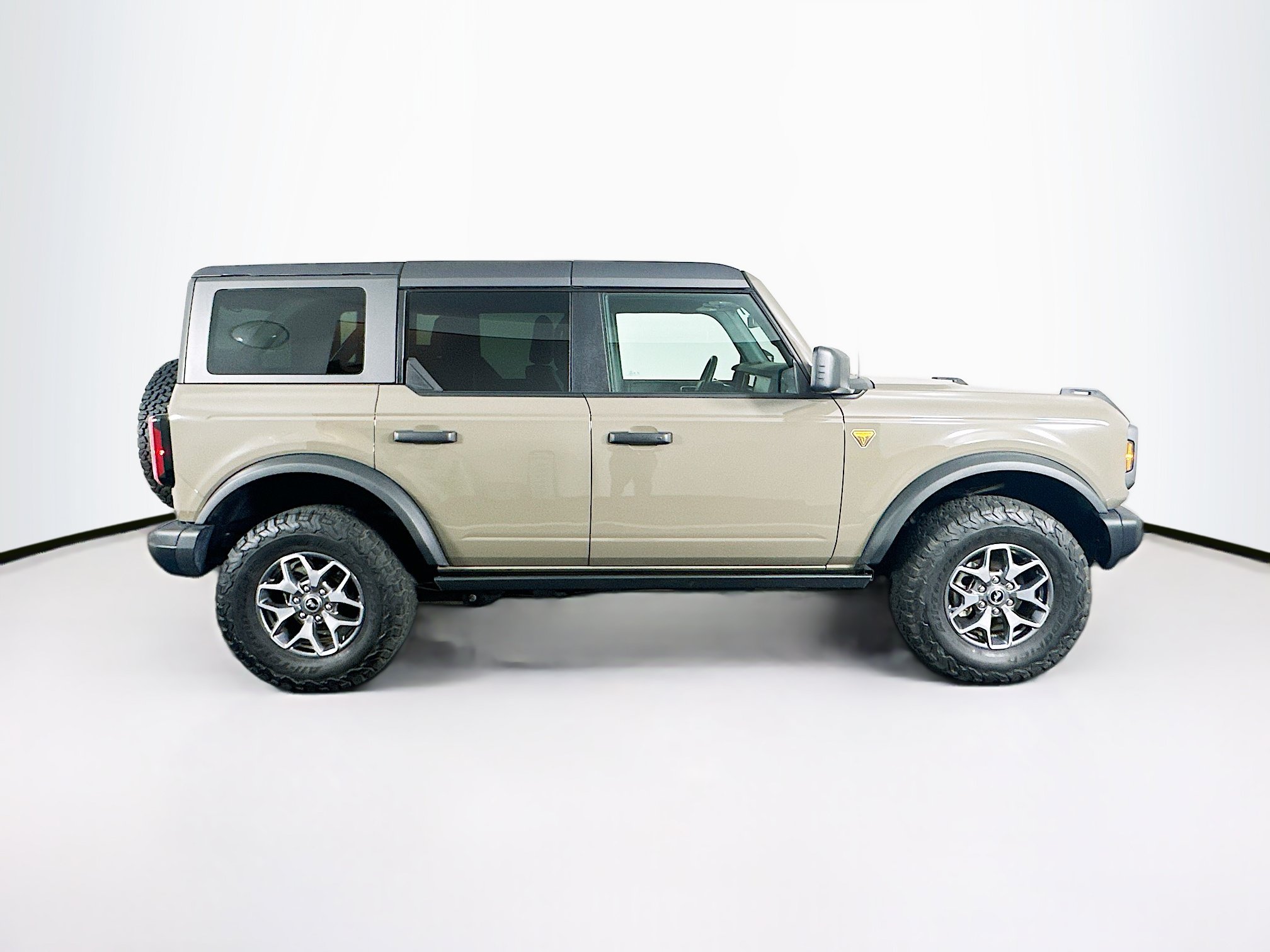 Used 2025 Ford Bronco Badlands AWD/4WD image 10