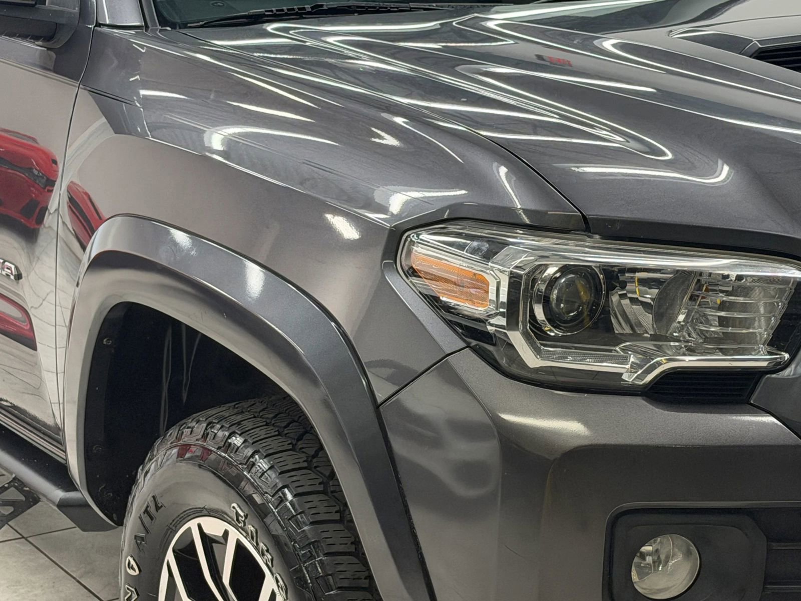 Used 2021 Toyota Tacoma TRD Sport w/ Technology Package AWD/4WD image 6