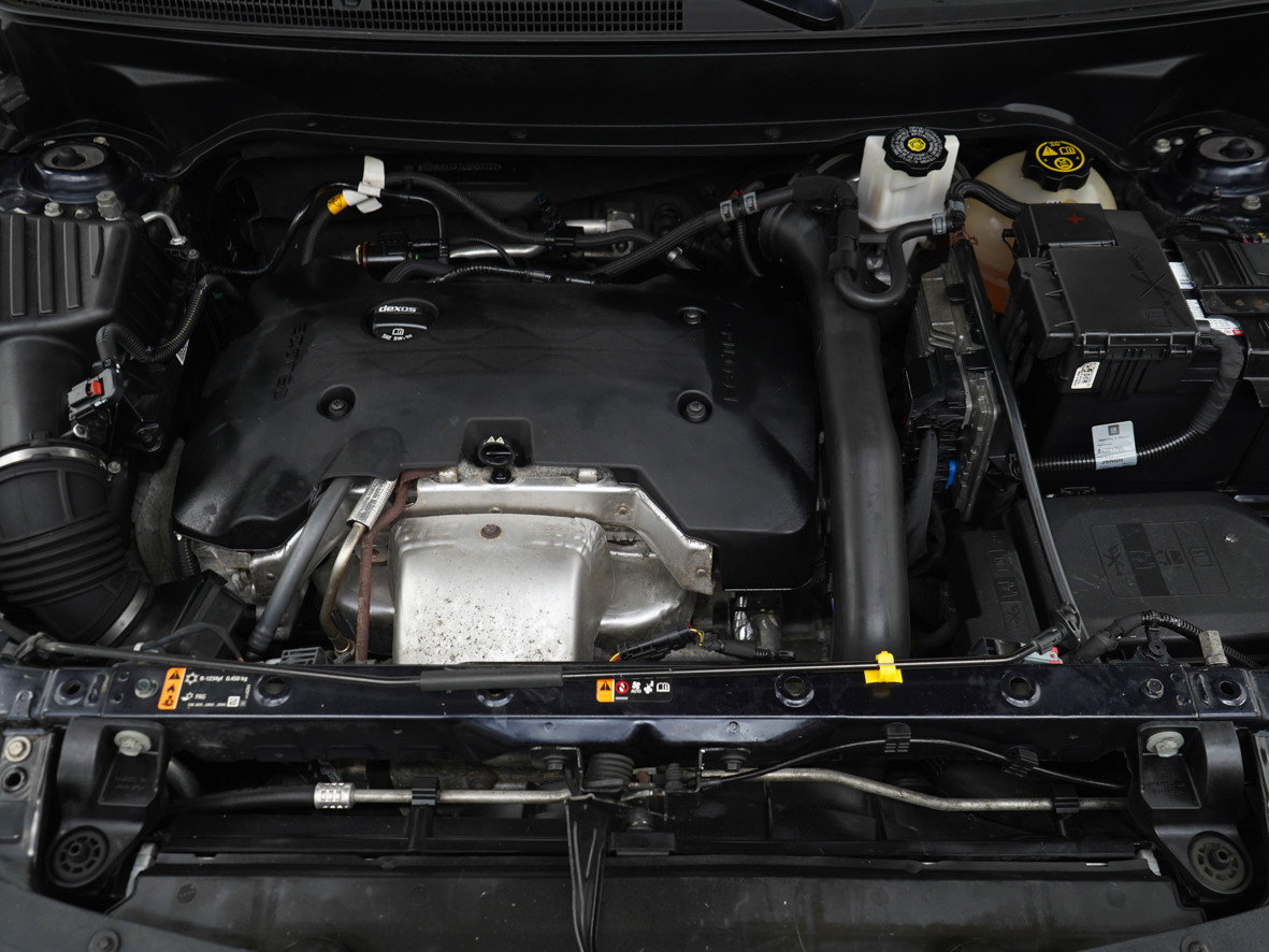 Used 2020 Chevrolet Equinox LT image 32