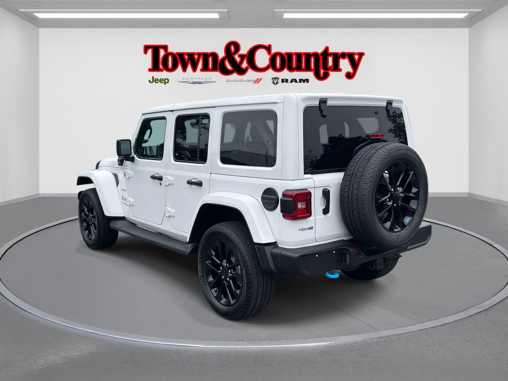 Used 2022 Jeep Wrangler Unlimited Sahara 4xe w/ Cold Weather Group image 7