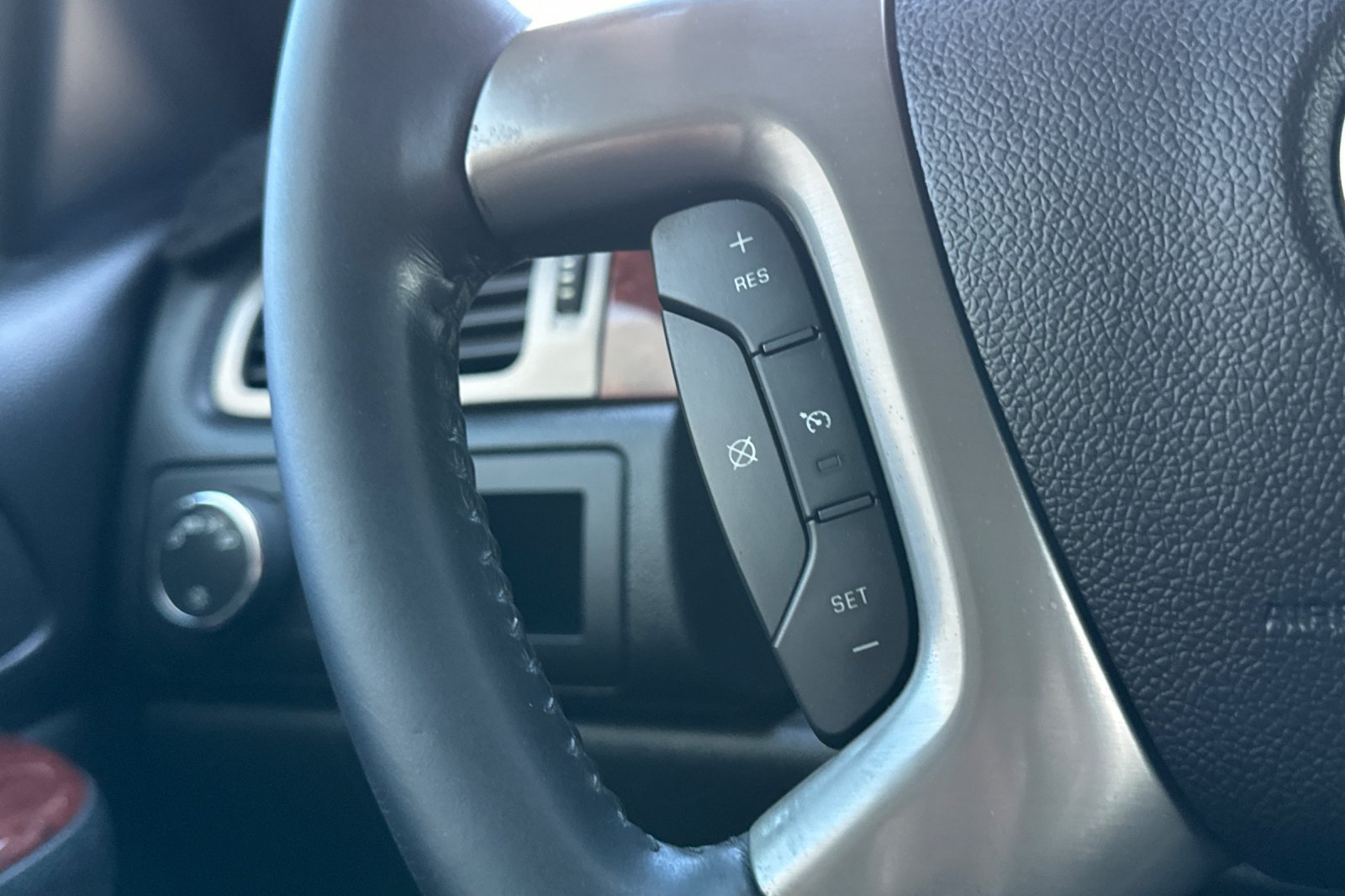 Used 2013 Chevrolet Avalanche LT w/ Texas Edition RWD image 34