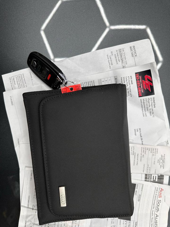 Used 2016 Audi S6 Prestige w/ Prestige Package image 83