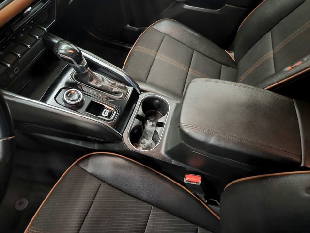 Used 2023 GMC Canyon AT4 image 12