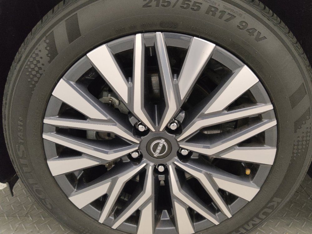 Used 2024 Nissan Altima 2.5 SV image 31