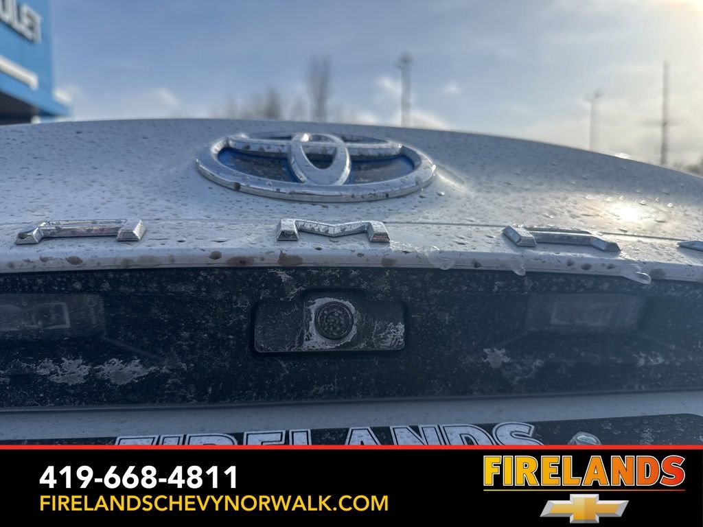 Used 2023 Toyota Camry XLE image 37