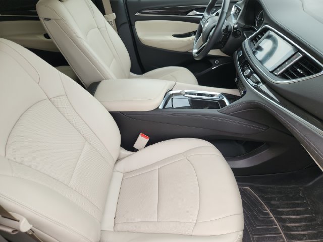Used 2024 Buick Enclave Essence w/ Experience Buick Package AWD/4WD image 13
