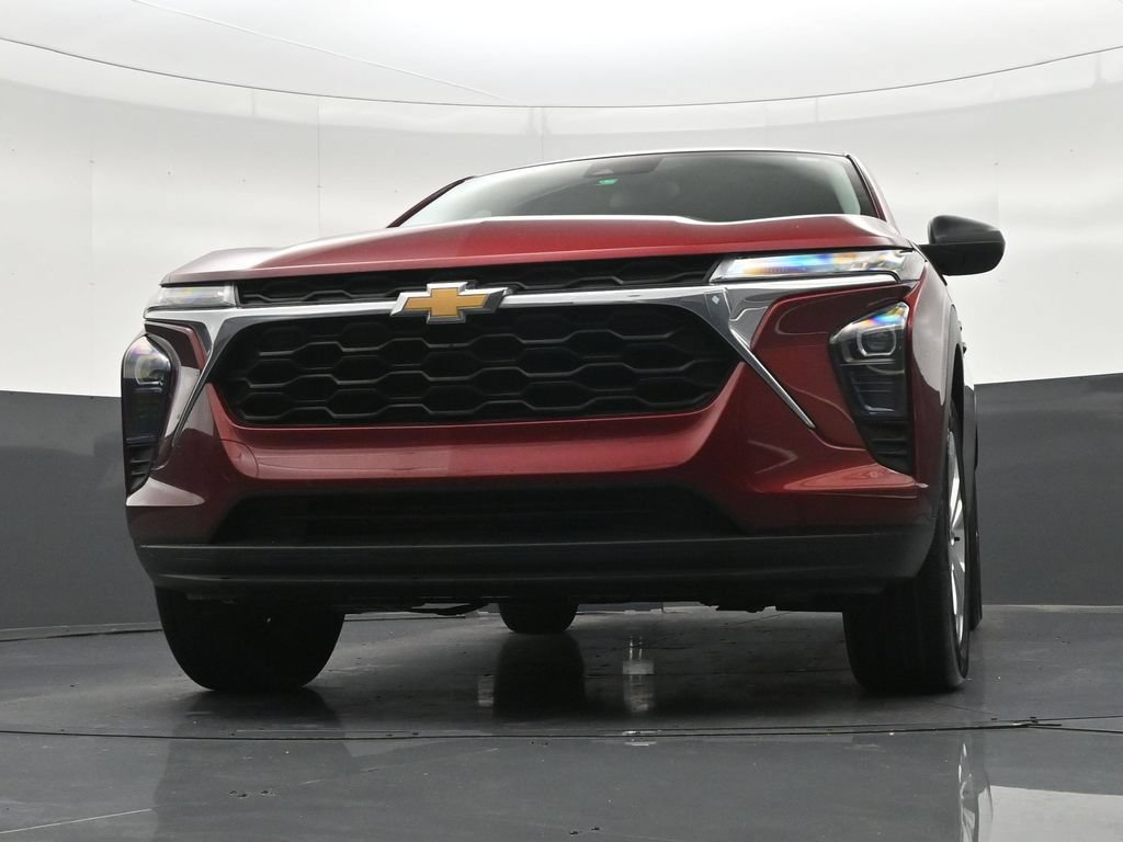 Used 2024 Chevrolet Trax LS FWD image 30