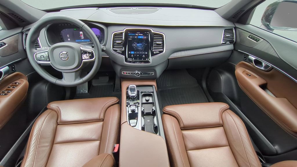 Used 2024 Volvo XC90 B6 Ultimate w/ Protection Package Premier AWD/4WD image 13