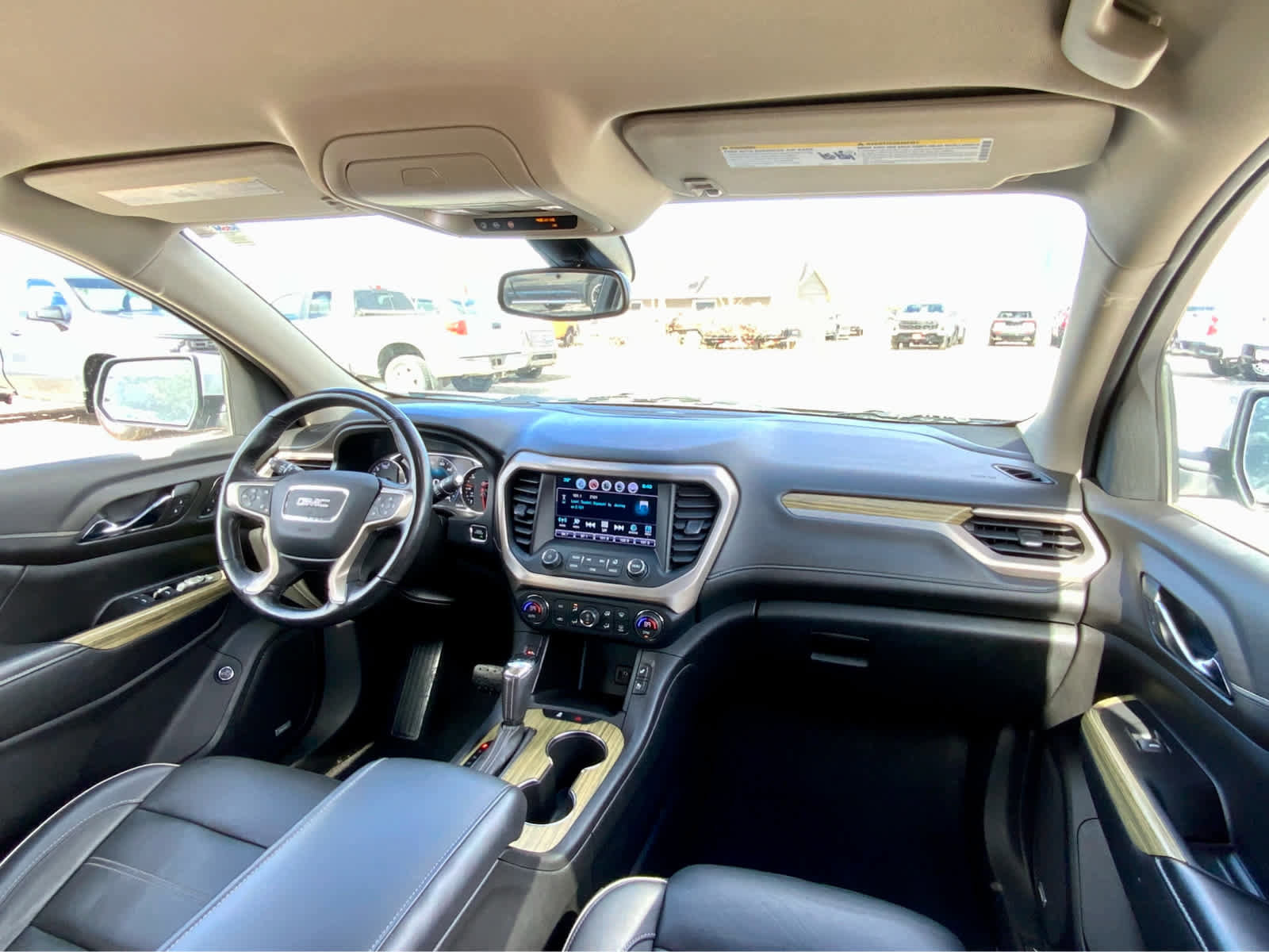 Used 2019 GMC Acadia Denali image 33