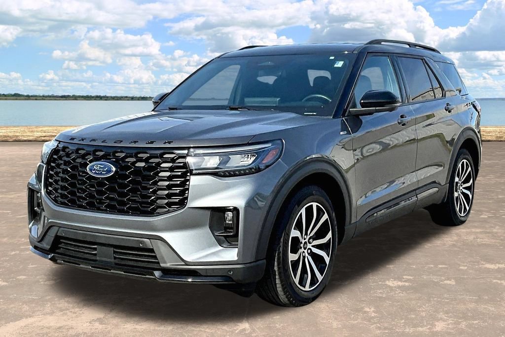 Used 2025 Ford Explorer ST-Line w/ Premium Package RWD image 4