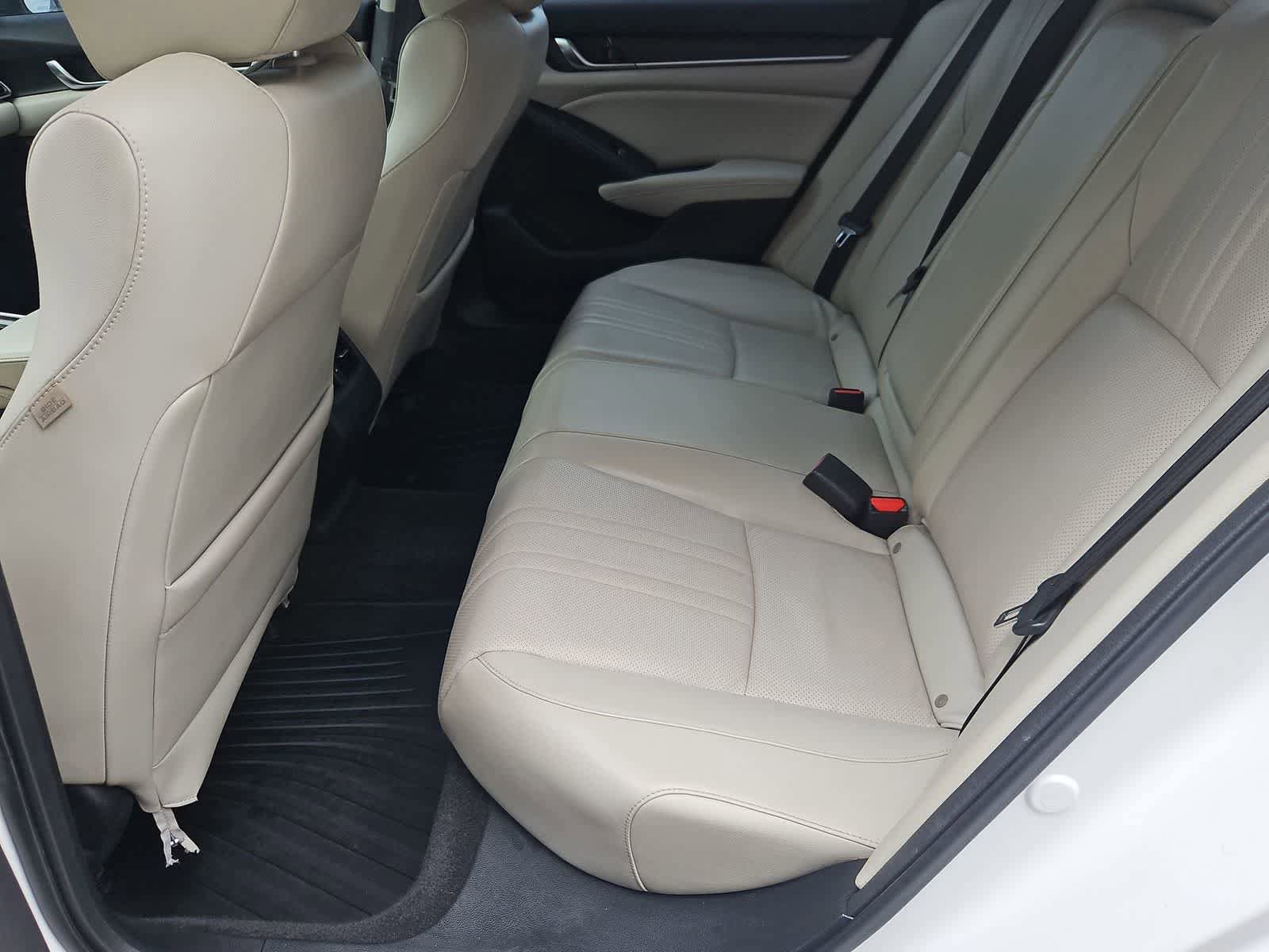 Used 2018 Honda Accord Touring image 20