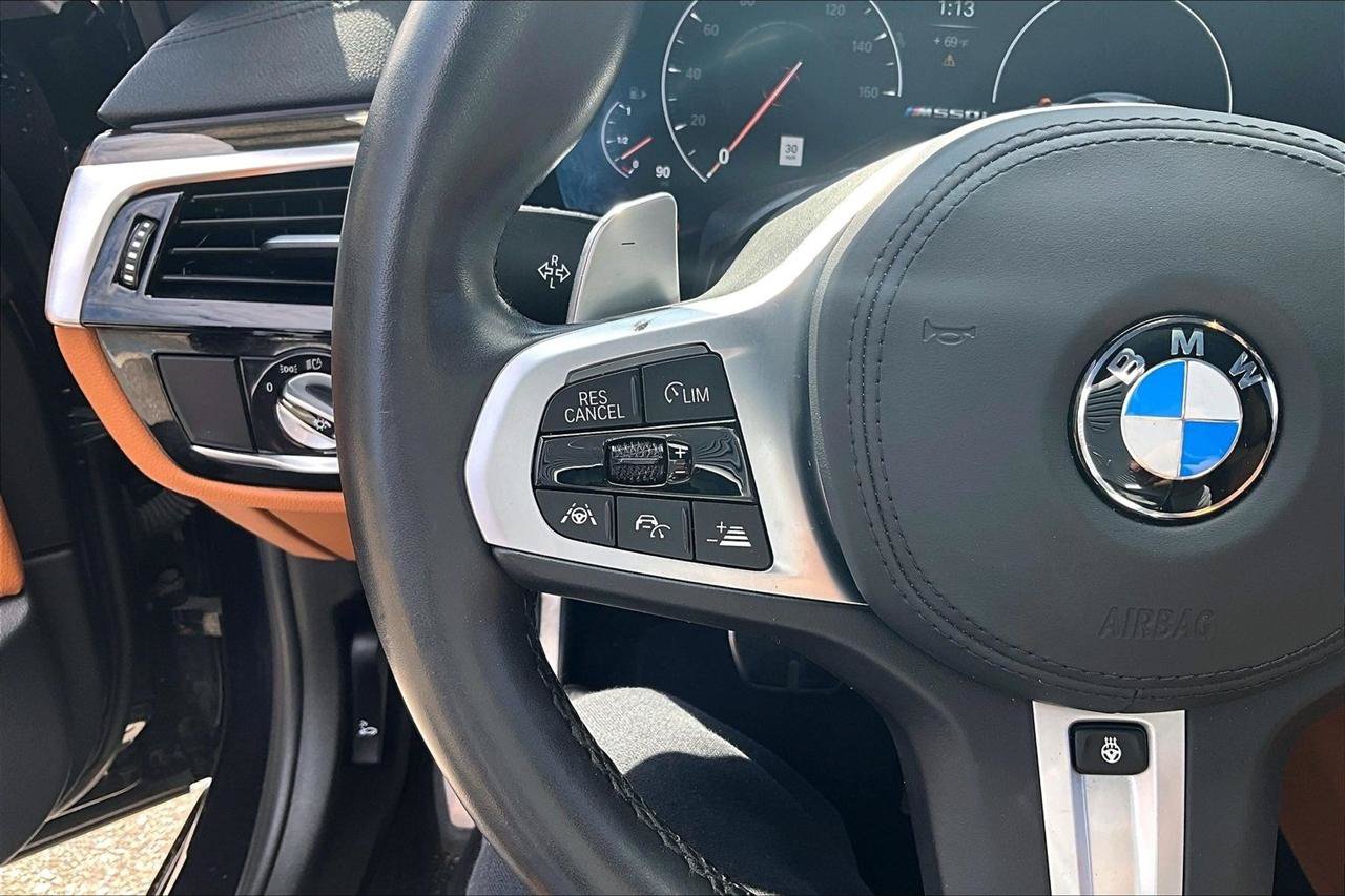 Used 2019 BMW M550i xDrive AWD/4WD image 11