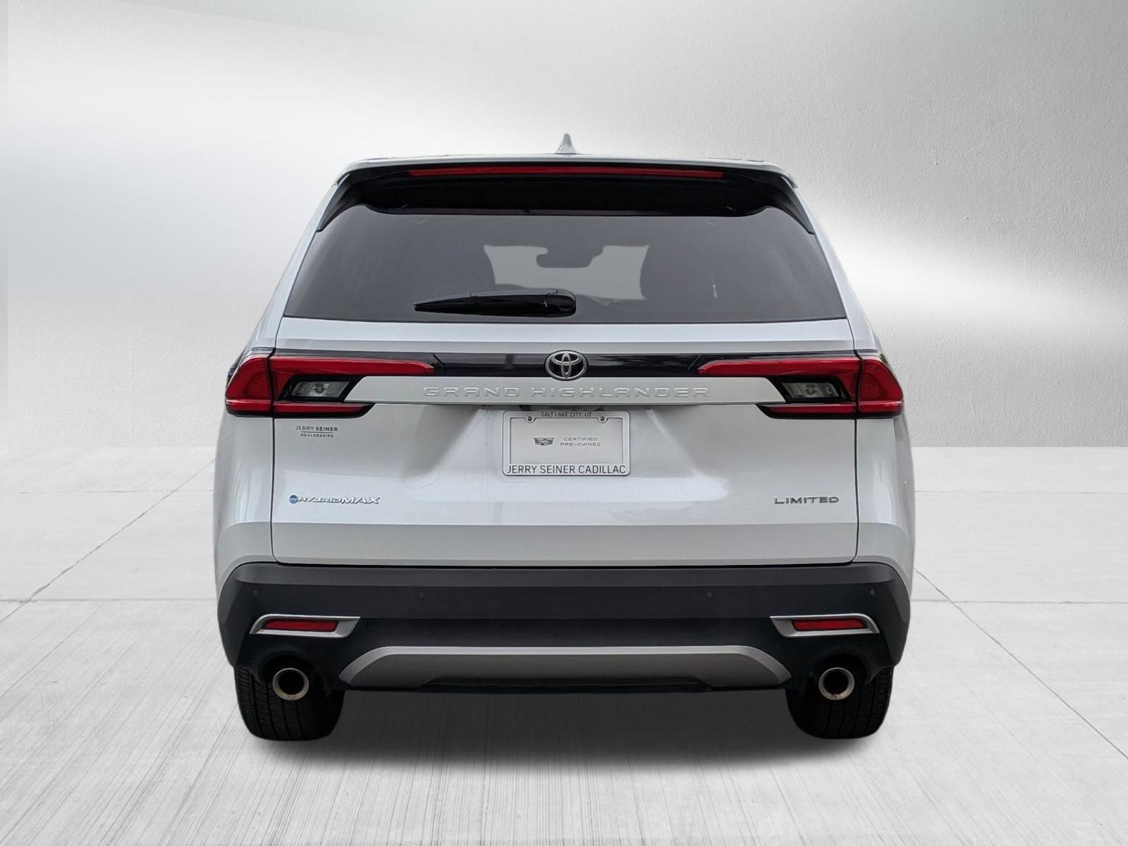 Used 2024 Toyota Grand Highlander AWD Hybrid image 5