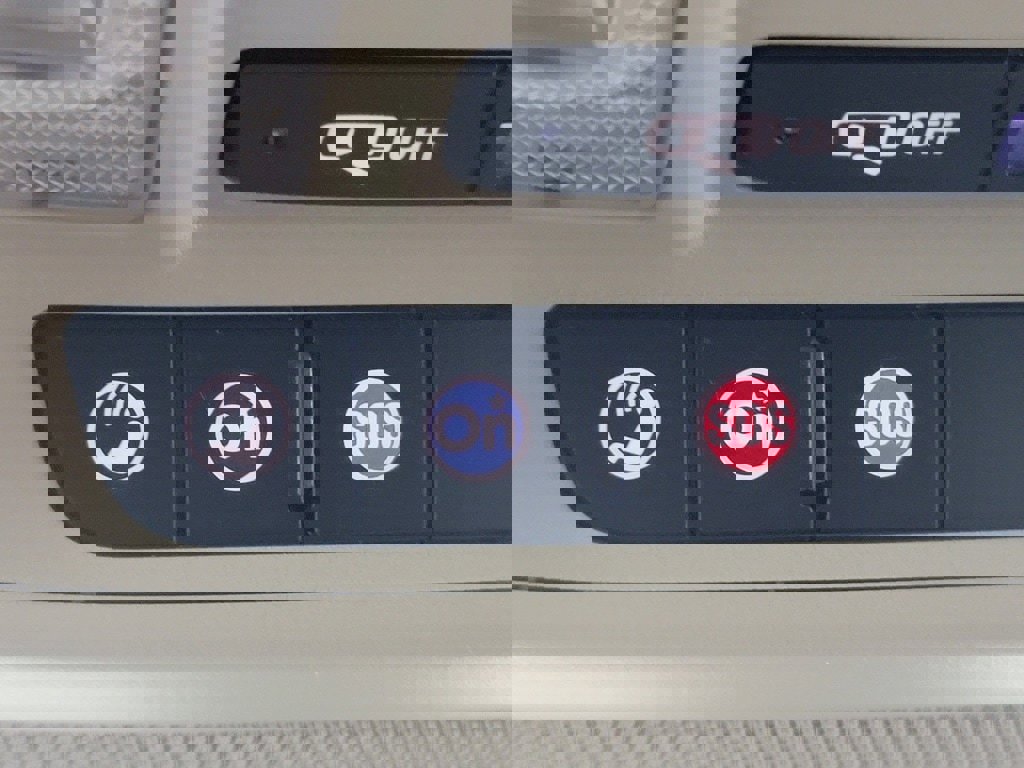 Used 2018 GMC Acadia Denali w/ Technology Package image 37