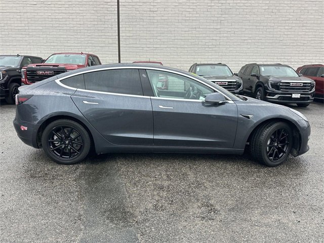 Used 2018 Tesla Model 3 Performance image 3