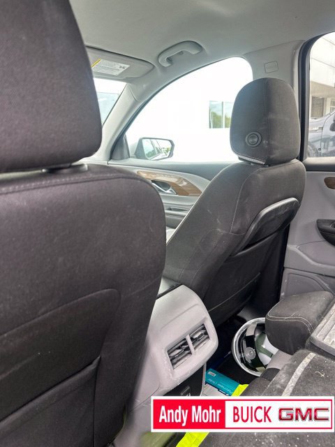 Used 2021 GMC Terrain SLE w/ Driver Convenience Package FWD image 9