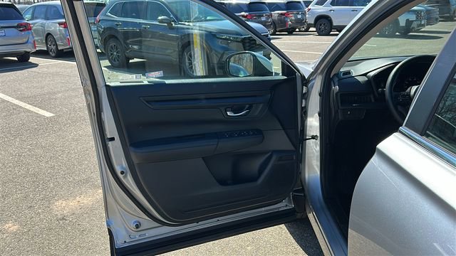 Used 2023 Honda CR-V LX image 8