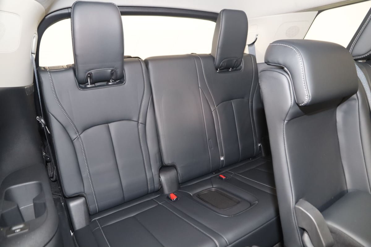 Used 2023 INFINITI QX60 Luxe w/ Cargo Package AWD/4WD image 15