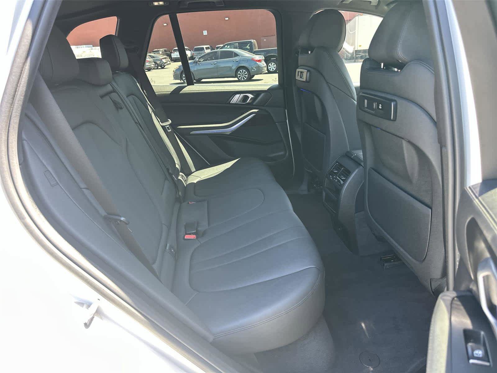 Used 2019 BMW X5 xDrive40i AWD/4WD image 14