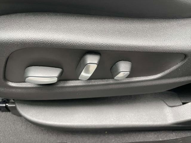 Used 2022 Cadillac XT6 Premium Luxury image 14