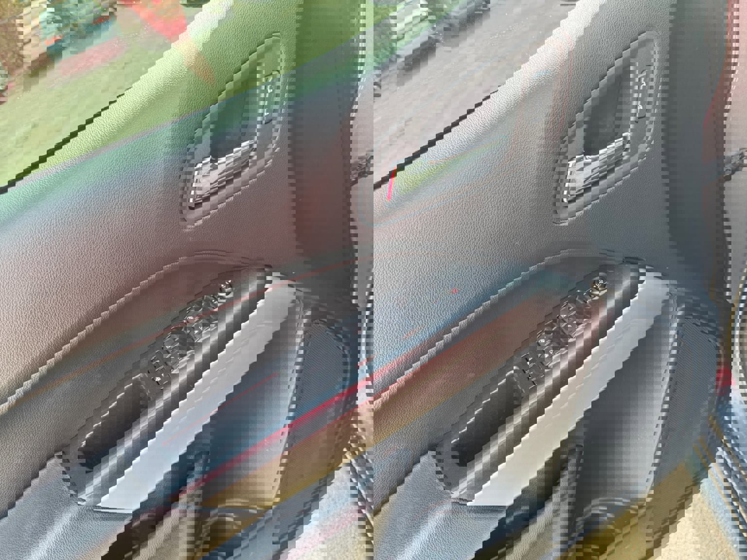 Used 2022 Chevrolet Colorado LT image 11