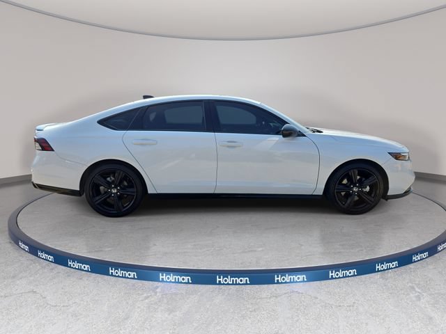 Used 2025 Honda Accord Sport image 5