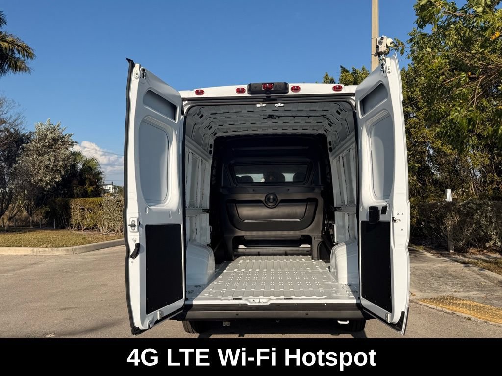 New 2026 RAM ProMaster 3500 w/ Crew Van Package FWD image 41