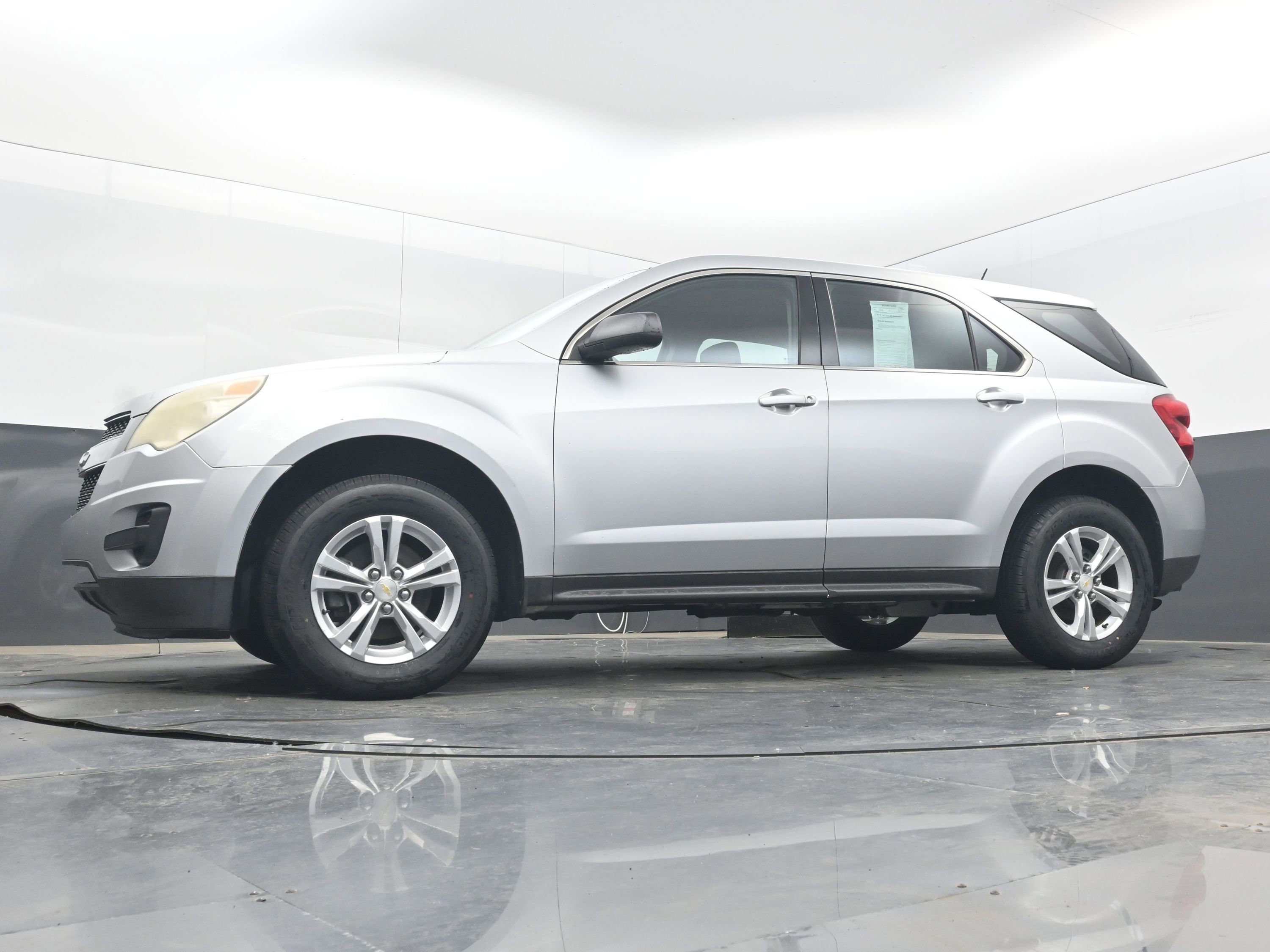 Used 2013 Chevrolet Equinox LS FWD image 24