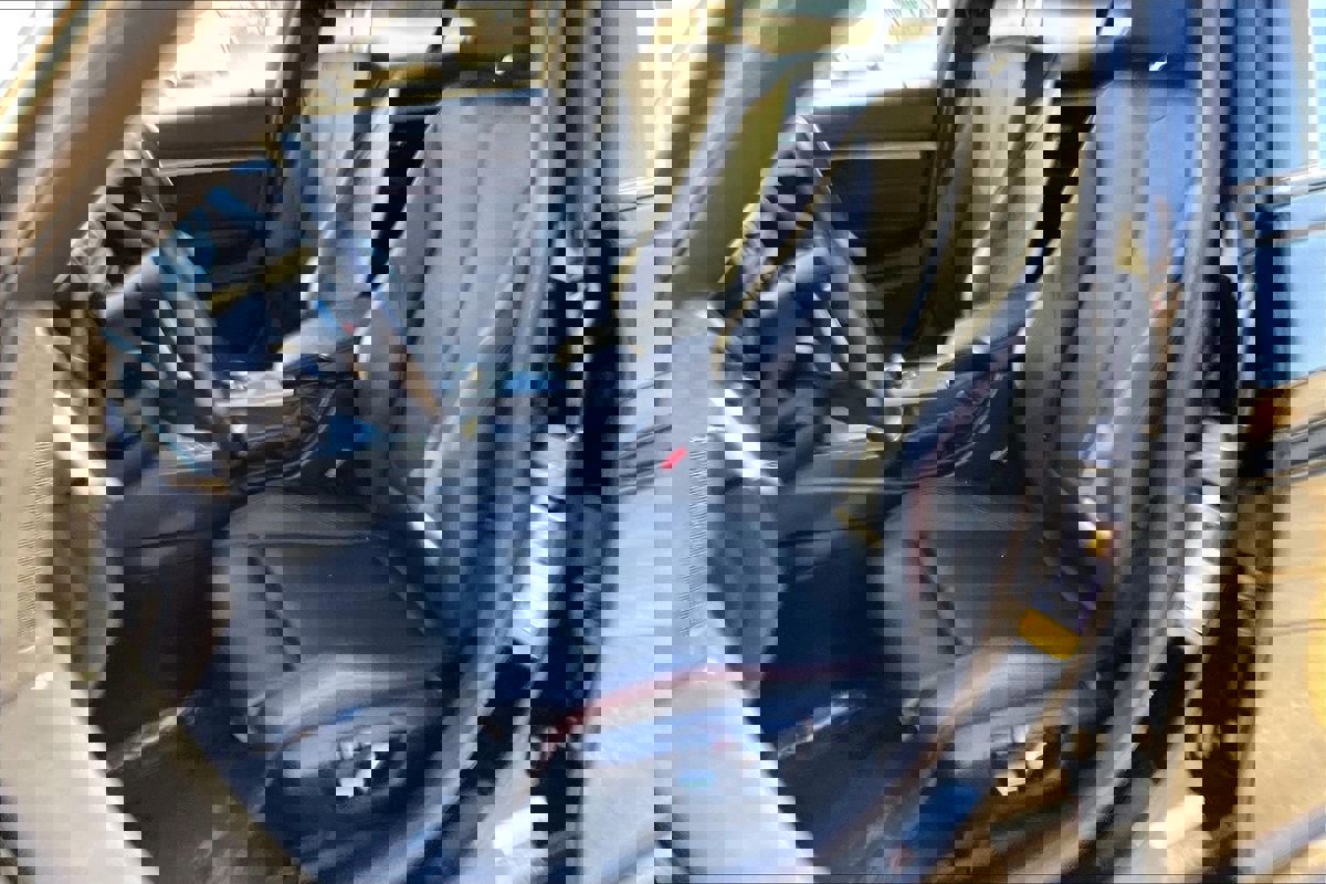 Used 2018 BMW 330i Sedan w/ Shadow Sport Edition image 25