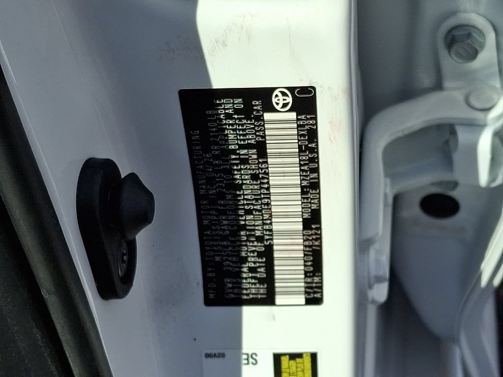Certified 2026 Toyota Corolla LE FWD image 30