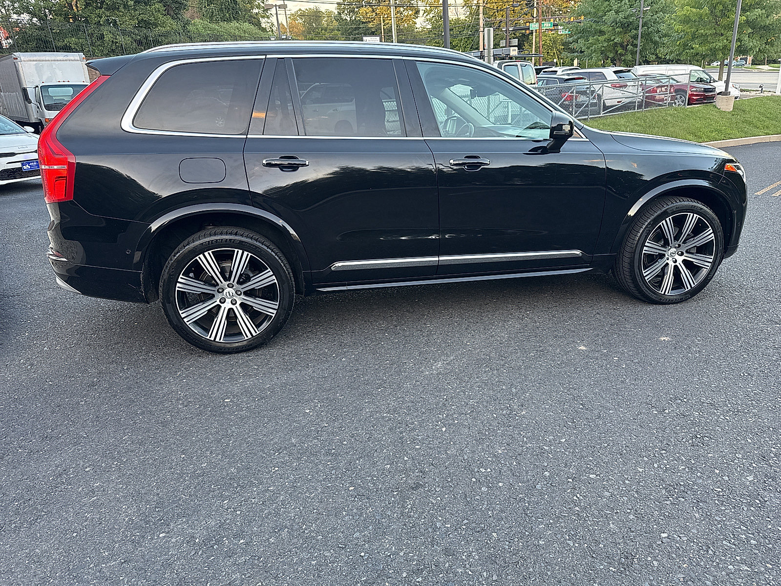 Used 2022 Volvo XC90 T6 Inscription w/ Advanced Package AWD/4WD image 4