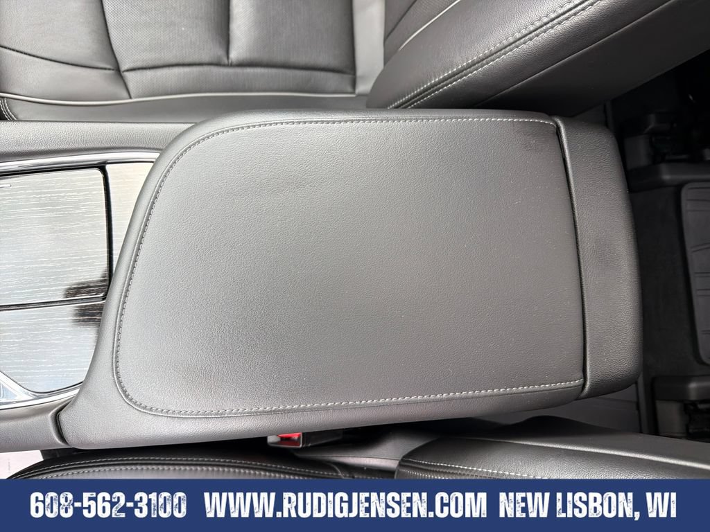 Used 2021 Buick Enclave Avenir w/ Avenir Technology Package AWD/4WD image 26